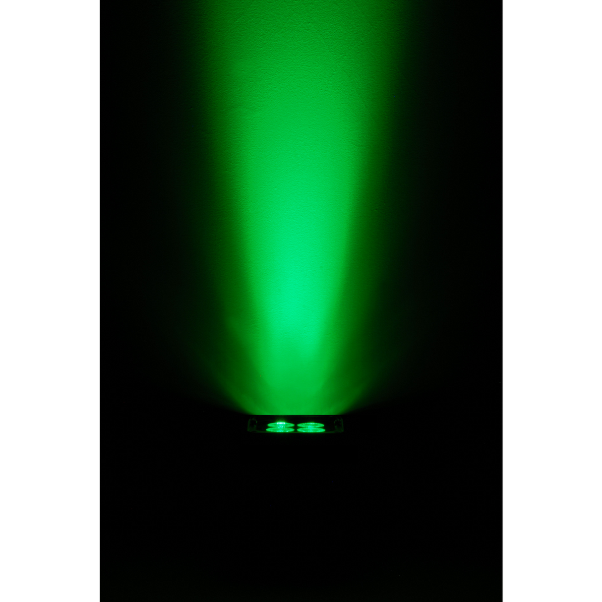 Chauvet DJ EZLink Par Q4BT Four-Color Bluetooth LED Par