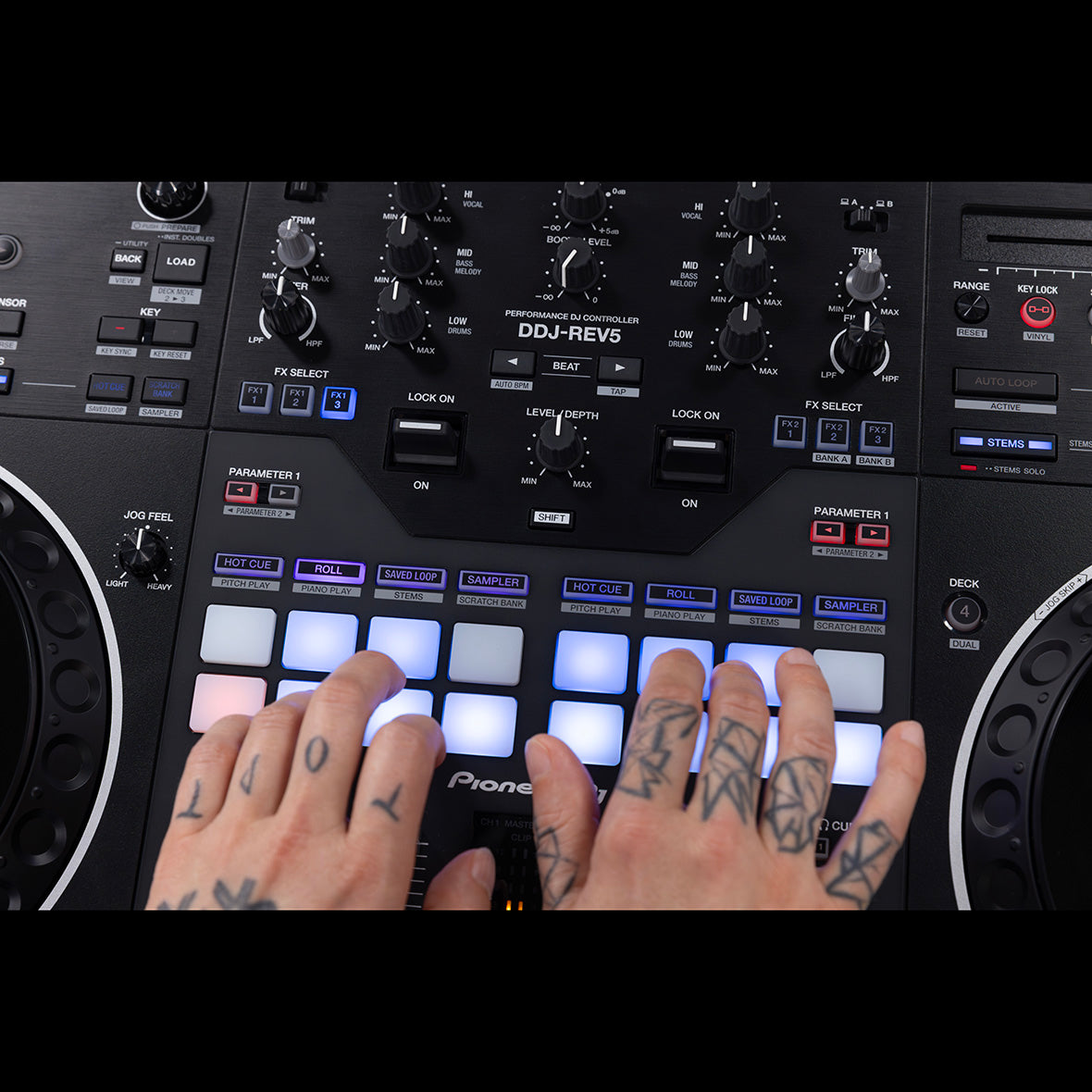 Pioneer DJ DDJ-REV5 Serato Rekordbox Stems 2-Channel Controller