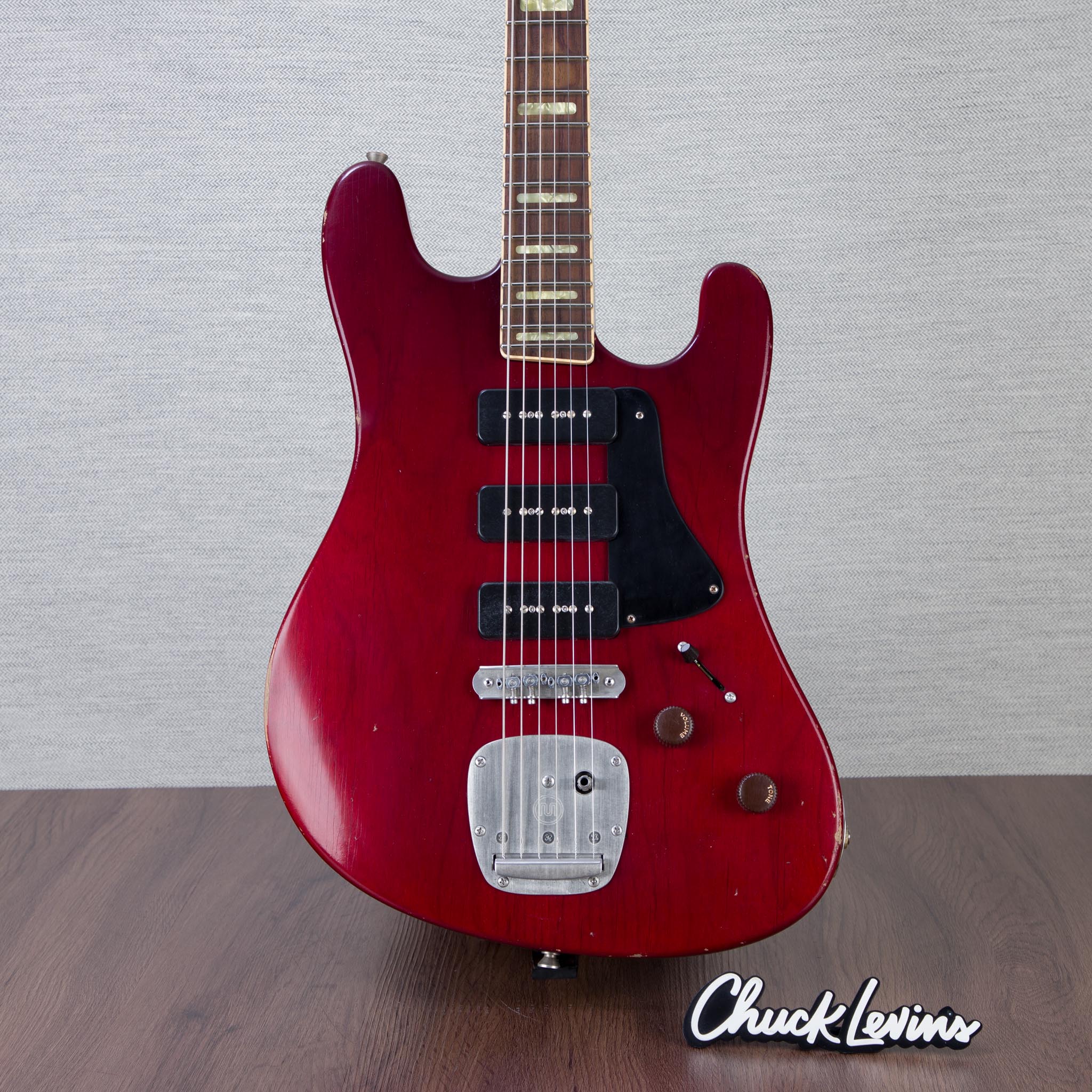 Castedosa Conchers Baritone Electric Guitar - Vintage Cherry