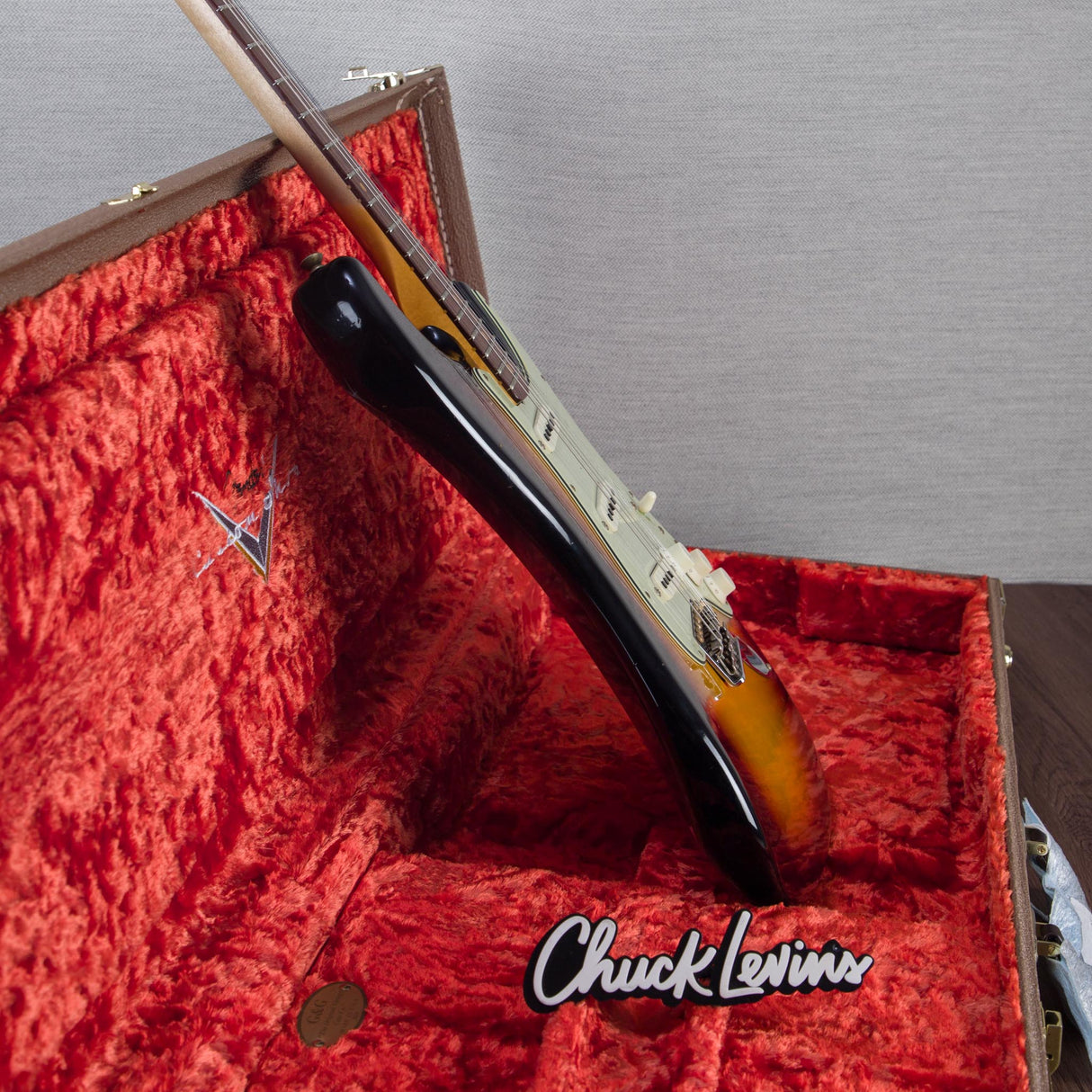 Fender Custom Shop Limited Edition 1960 Stratocaster Journeyman Electric Guitar - Faded/Aged 3-Color Sunburst - #CZ560175