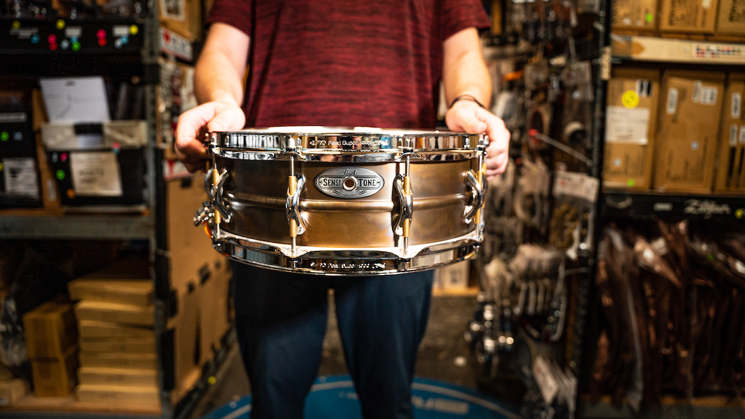 Pearl 14" x 5" SensiTone Premium Beaded Brass Snare Drum