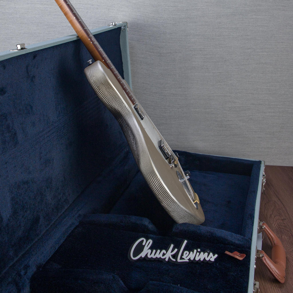 Eastman Offset '63 Electric Guitar - Shoreline Gold