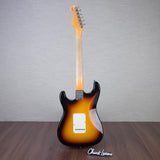 Fender Custom Shop Limited Edition 1960 Stratocaster Journeyman Electric Guitar - Faded/Aged 3-Color Sunburst - #CZ560175