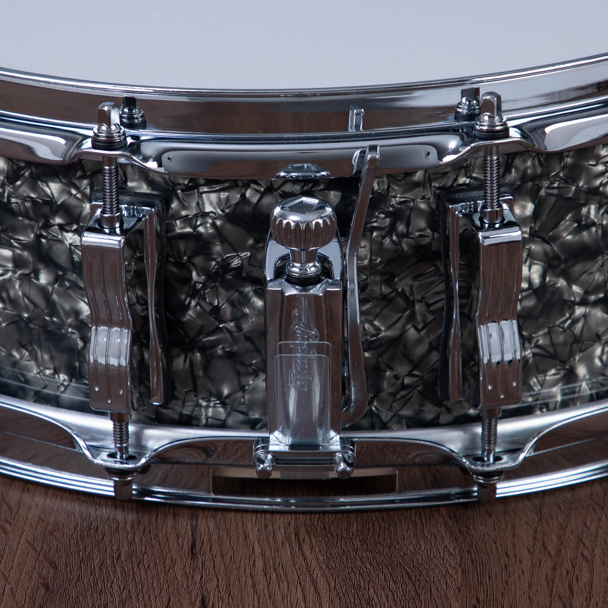 Ludwig 5 x 14-Inch Classic Maple Snare Drum - Black Pearl
