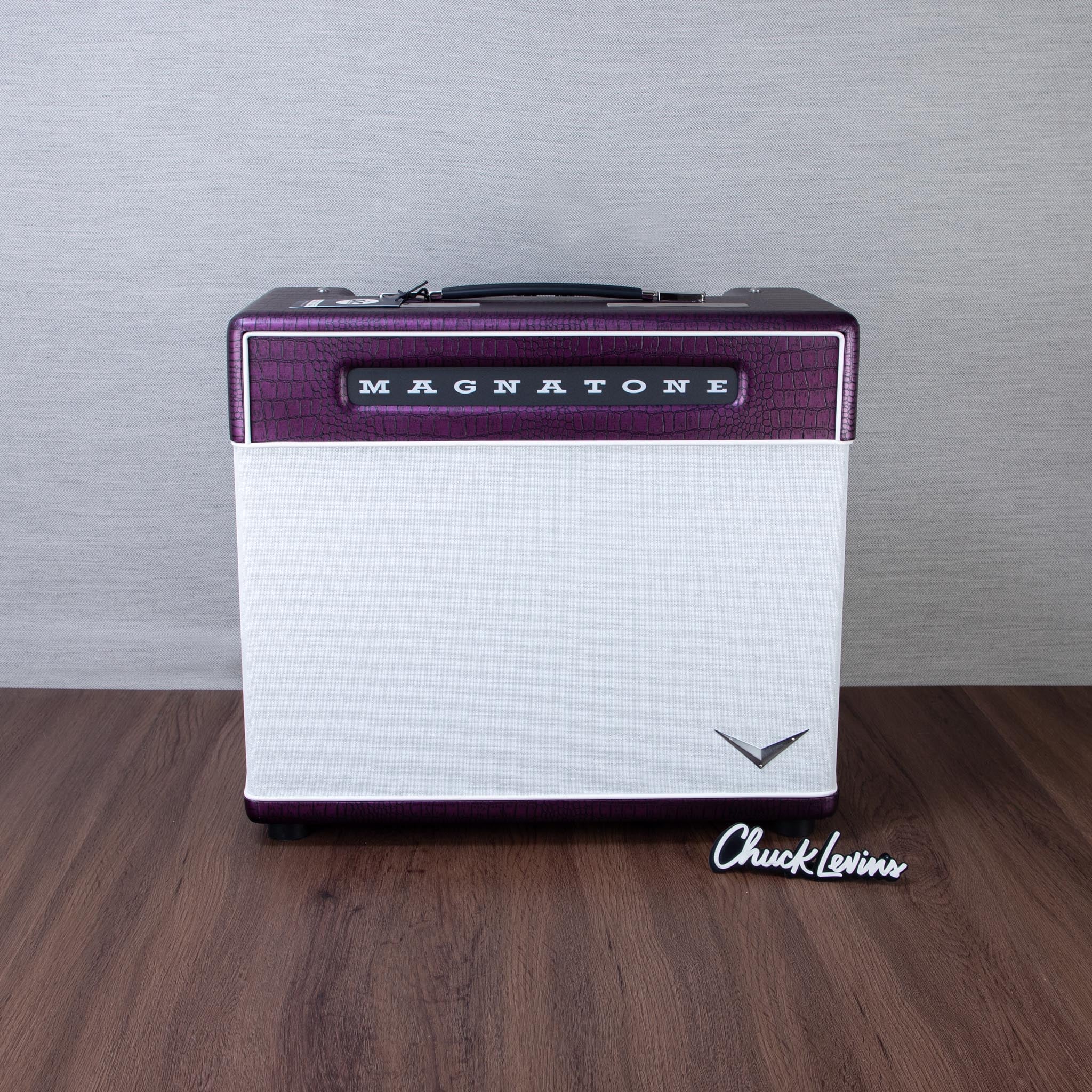 Magnatone Super Fifteen 1x12-Inch Tube Combo Guitar Amplifier