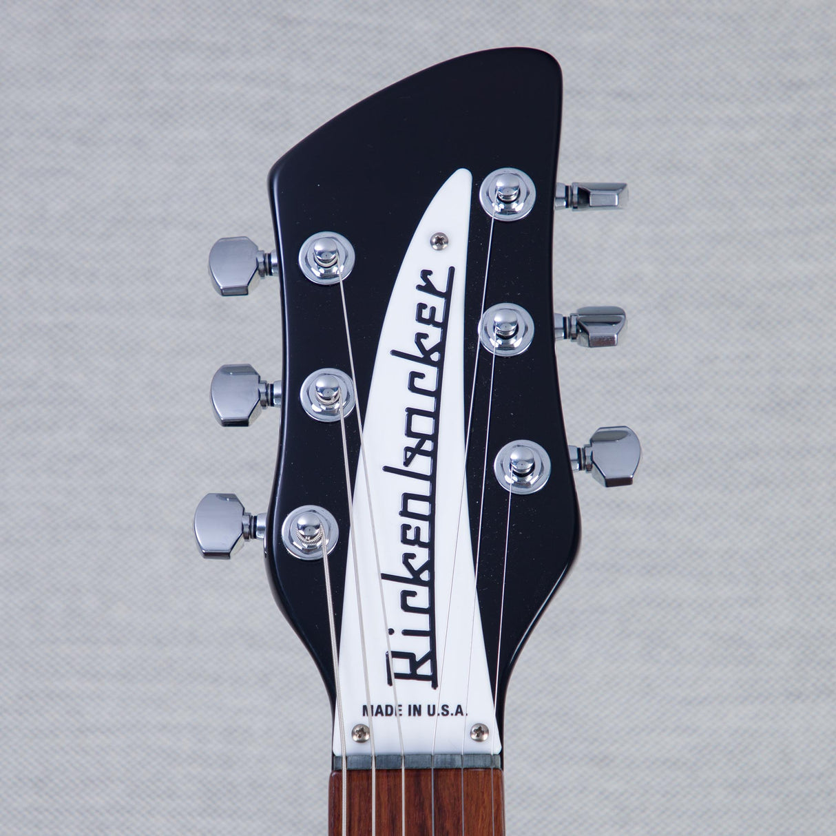 Rickenbacker 330 Semi-Hollowbody Electric Guitar - Jetglo - #2521739