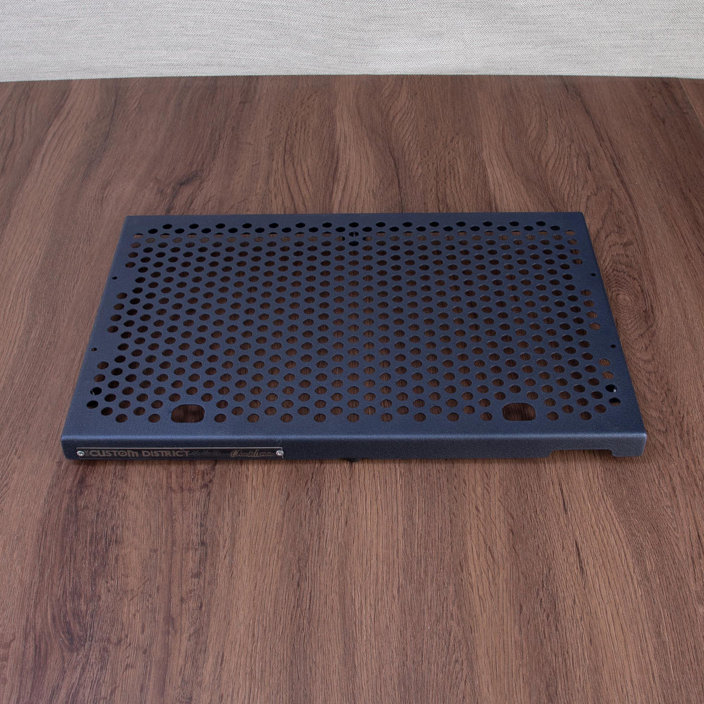 Custom District Pedalboards "The Pro" CHUCKSCLUSIVE Edition Pedalboard