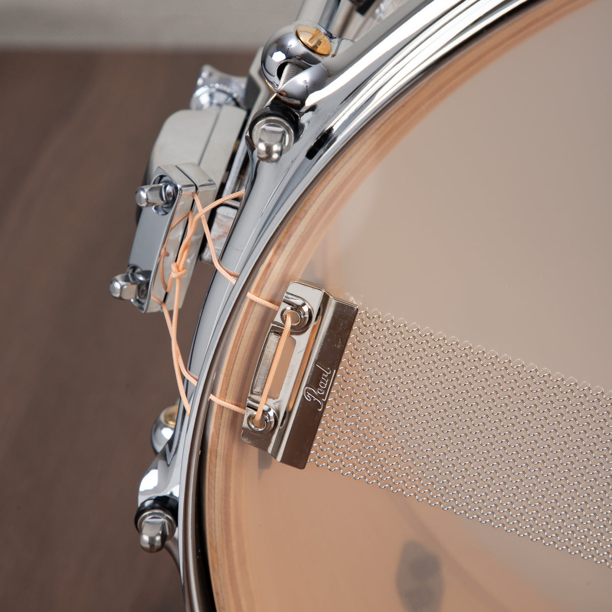 Pearl Music City Custom Master's Maple Reserve 6.5x14 Snare - Nicotine White Marine Pearl - New