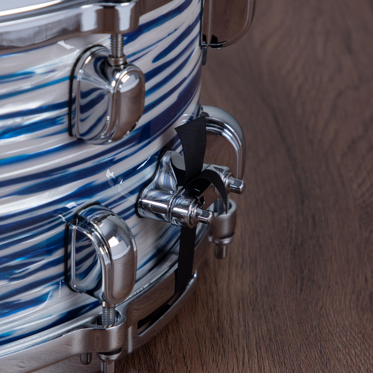 Tama 6.5 x 14-Inch Starclassic Walnut/Birch Snare Drum - Blue and White Oyster